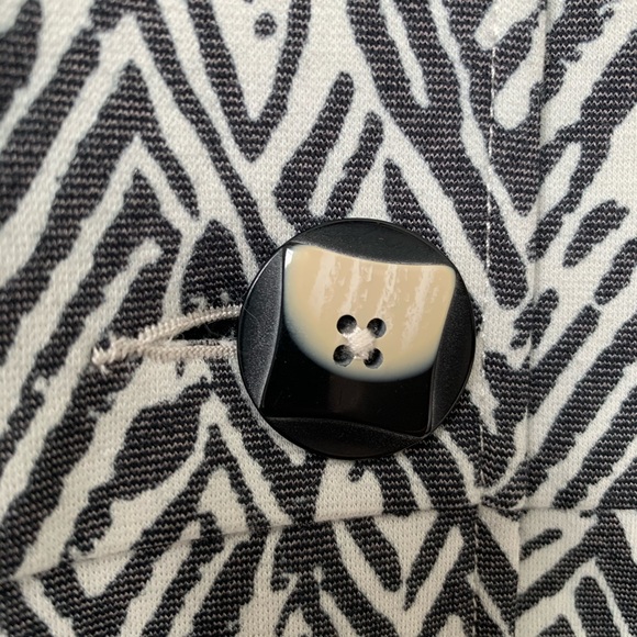 CAbi | Zig Zag Jacket Size S Style# 3034 - Picture 14 of 16